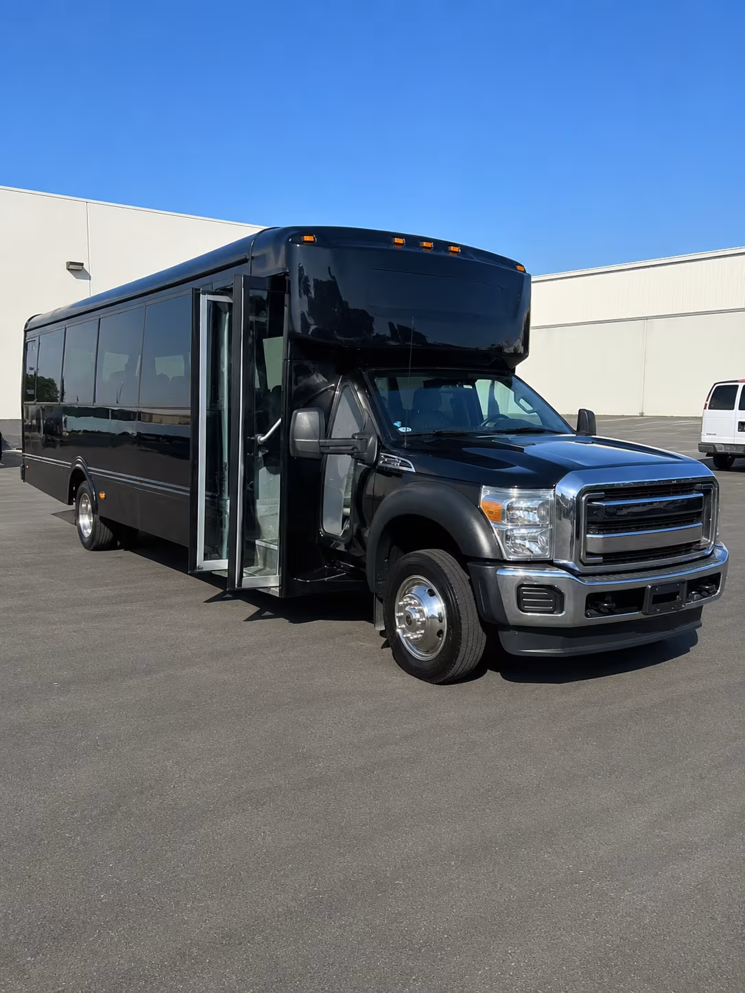Bridgeport bridgeport bachelor bachelorette party bus rental party bus exterior