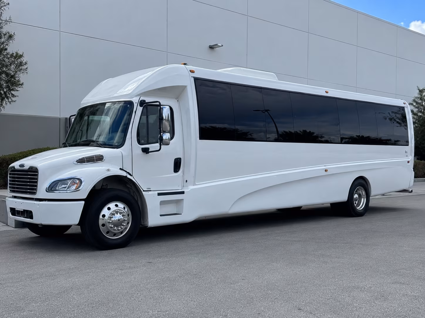 Bridgeport Prom & Homecoming Transportation group transportation