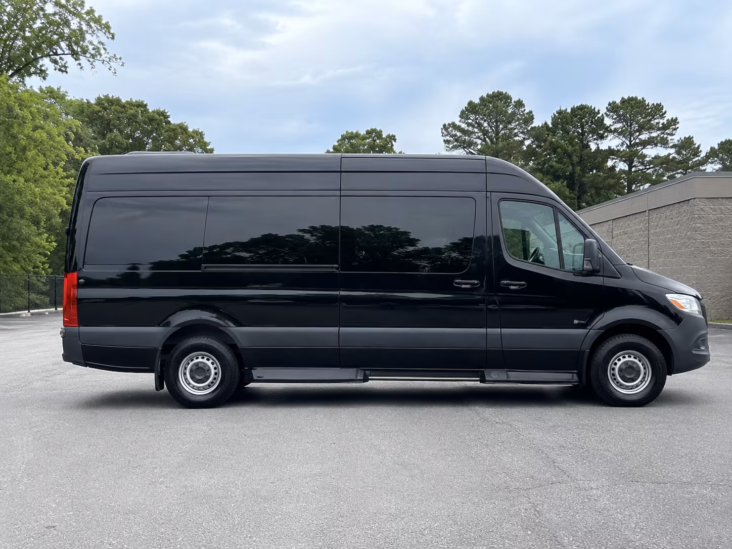 Bridgeport Wedding Transportation & Shuttle Service