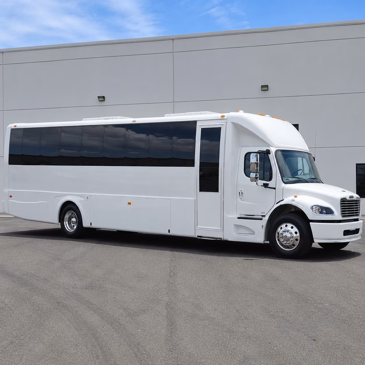 White Plains Winery Tour & Pub Crawl Transportation